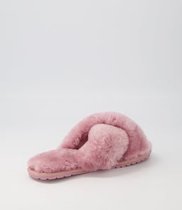 W11573 MAYBERRY EM BLUSH SHEEPSKIN