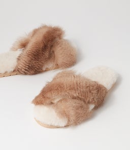 W12987 MAYBERRY CRIMP NATURAL SHEEPSKIN