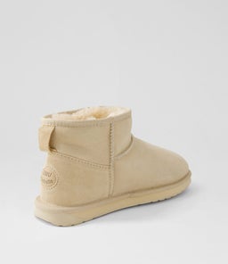W10937 STINGER MICRO EM MACADAMIA SHEEPSKIN
