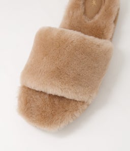 MCKAY EM CAMEL SHEEPSKIN