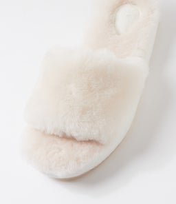MCKAY EM NATURAL SHEEPSKIN