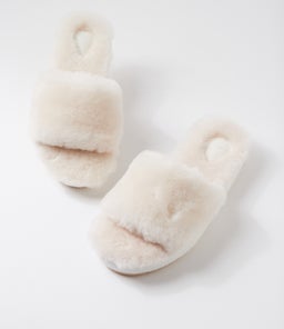 MCKAY EM NATURAL SHEEPSKIN