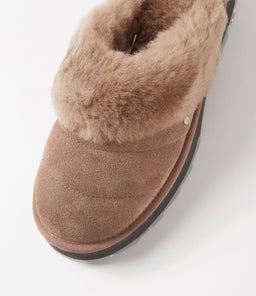 ORNATE EM MUSHROOM SHEEPSKIN