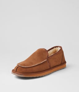 PLATINUM HUME EM CHESTNUT SHEEPSKIN