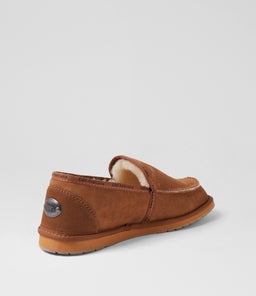 PLATINUM HUME EM CHESTNUT SHEEPSKIN
