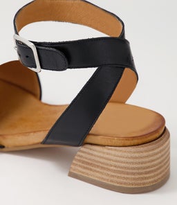 SARIAH EO BLACK LEATHER