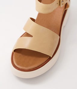BROOKE EO TAN LEATHER