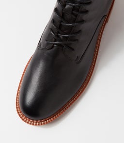 KARMA EO BLACK LEATHER