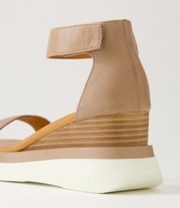 SASKINA EO TAUPE LEATHER