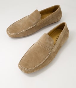 CROWN DRIVER FL SAND SUEDE
