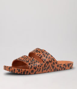 SLIDES W FM LEO TOFFEE SMOOTH