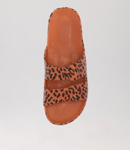 SLIDES W FM LEO TOFFEE SMOOTH