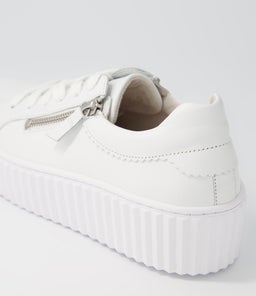 CARMELIA GA WEISS LEATHER