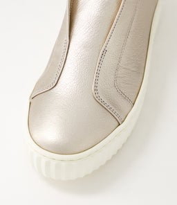 CARILYN GA PUDER METALLIC LEATHER