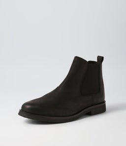 U CLAUDIO A GE BLACK WAXY LEATHER