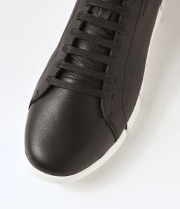 U ADACTER A GE BLACK TUMBLE LEATHER