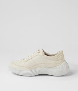 D FLUCTIS A GE WHITE LEATHER