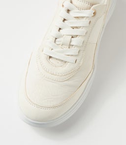 D FLUCTIS A GE WHITE LEATHER