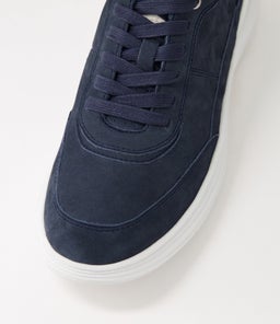 U FLUCTIS A GE NAVY NUBUCK