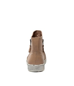 DAMIEN TAUPE LEATHER