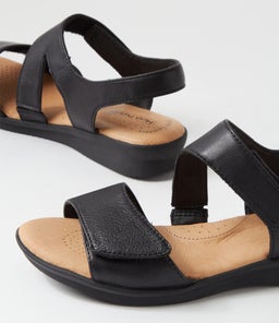 302096 NESSA HP BLACK LEATHER