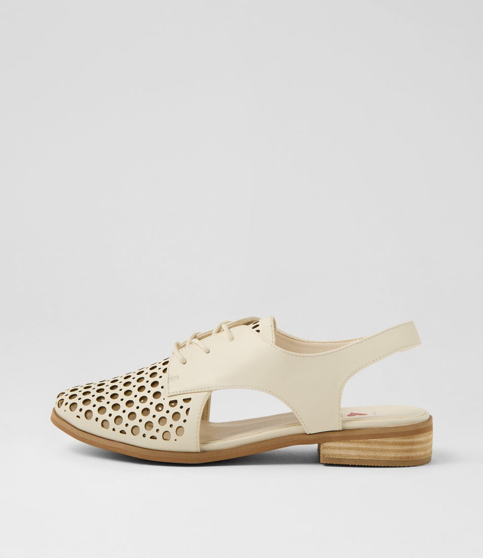 Quibblet Almond Flat Shoes