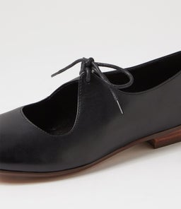 FEEKING IL BLACK SMOOTH