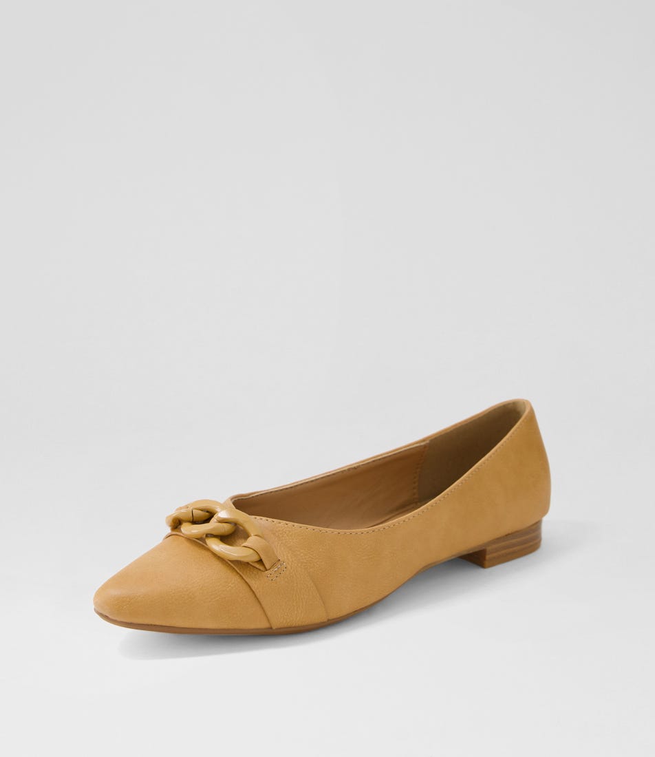 Voeno Camel Ballet Flats