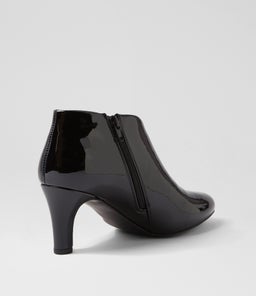ISHEE W IL BLACK PATENT PU