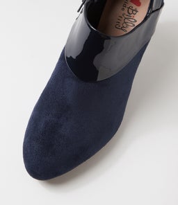ILONDA W IL NAVY NAVY MICROSUEDE PATENT PU