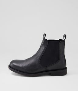 QUAKE JM BLACK LEATHER