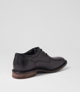 EARL 05 JS SCHWARZ LEATHER