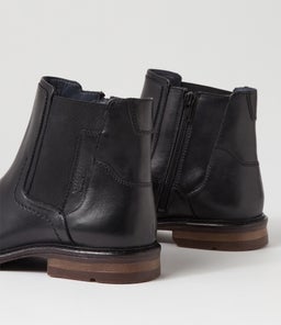 EARL 08 JS SCHWARZ LEATHER