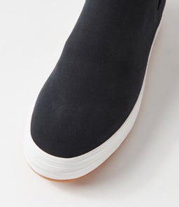 CHELSEA LUG KE BLACK SUEDE