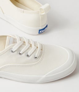 CHAMP TOE CAP KE WHITE CANVAS