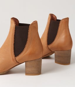 BELLE DK TAN CHOC LEATHER ELASTIC