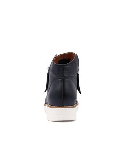 OLISE NAVY LEATHER