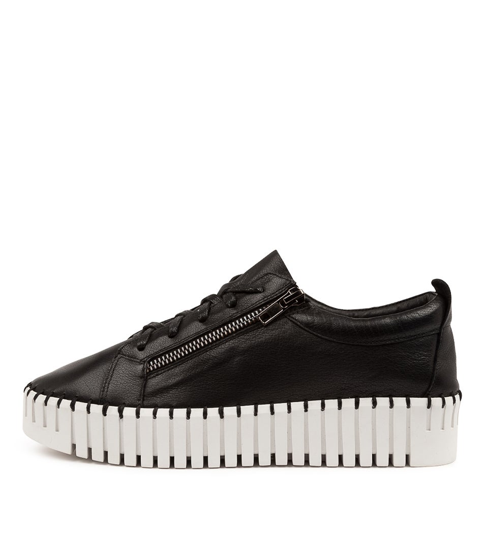 Braelyn Black Leather Sneakers