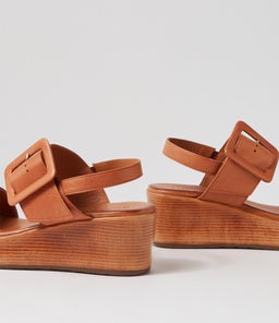 CRUUZ MI TAN LEATHER