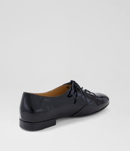 INI MI BLACK PATENT LEATHER