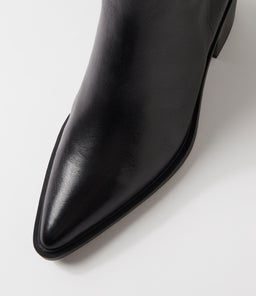 LARINA MI BLACK LEATHER