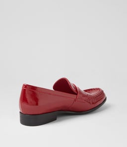 QUACKA MI DK RED PATENT LEATHER