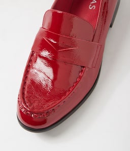 QUACKA MI DK RED PATENT LEATHER