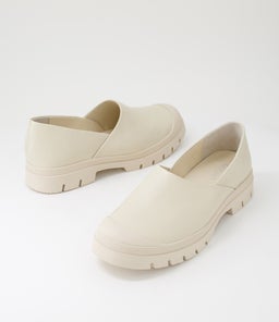 SAEHIT MI MILK LEATHER