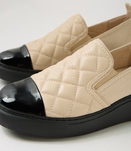 YOPPIT MI BLACK VANILLA PATENT LEATHER