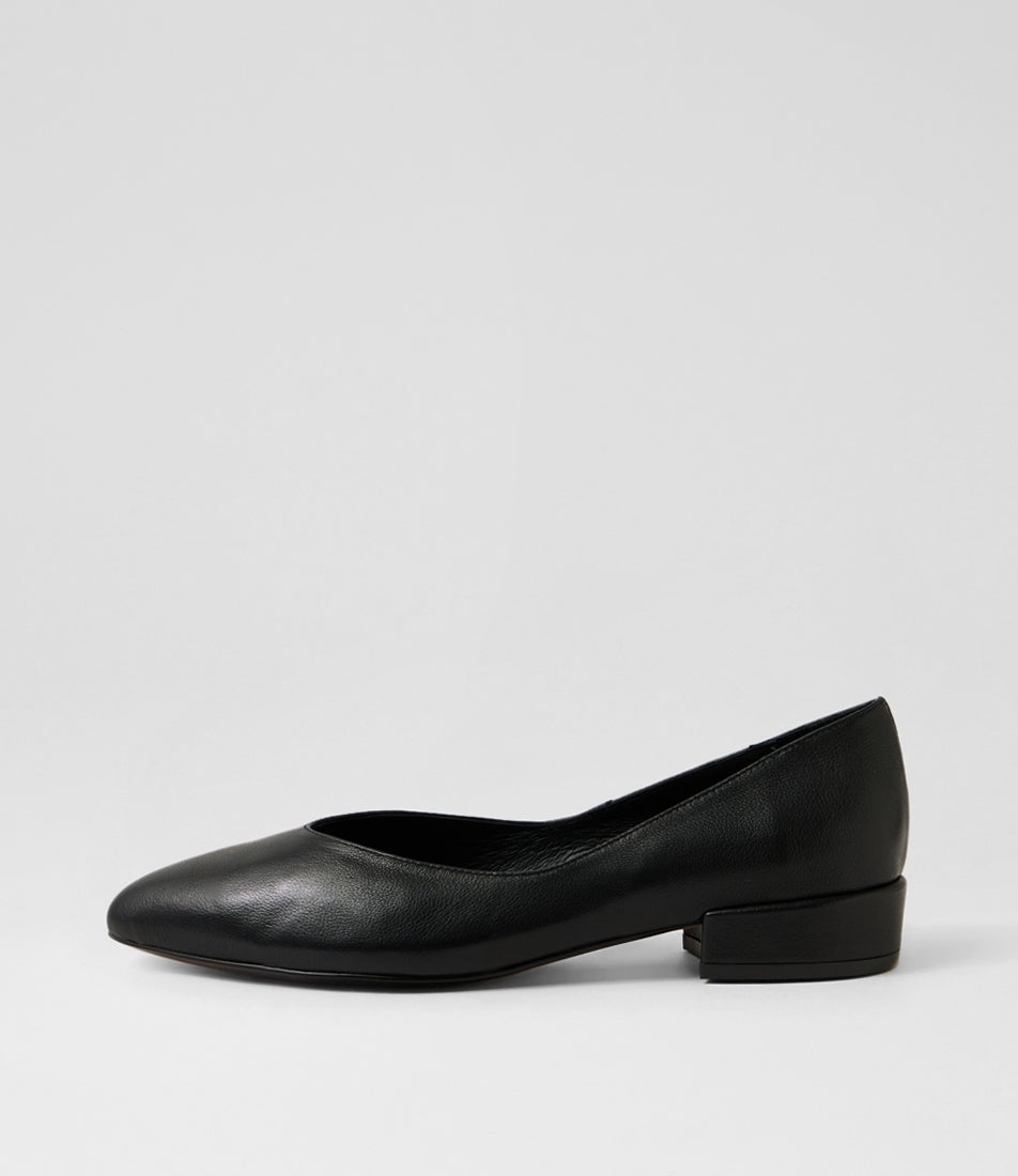 Eneska Black Leather Flat Shoes Eneska Black Leather Flat Shoes
