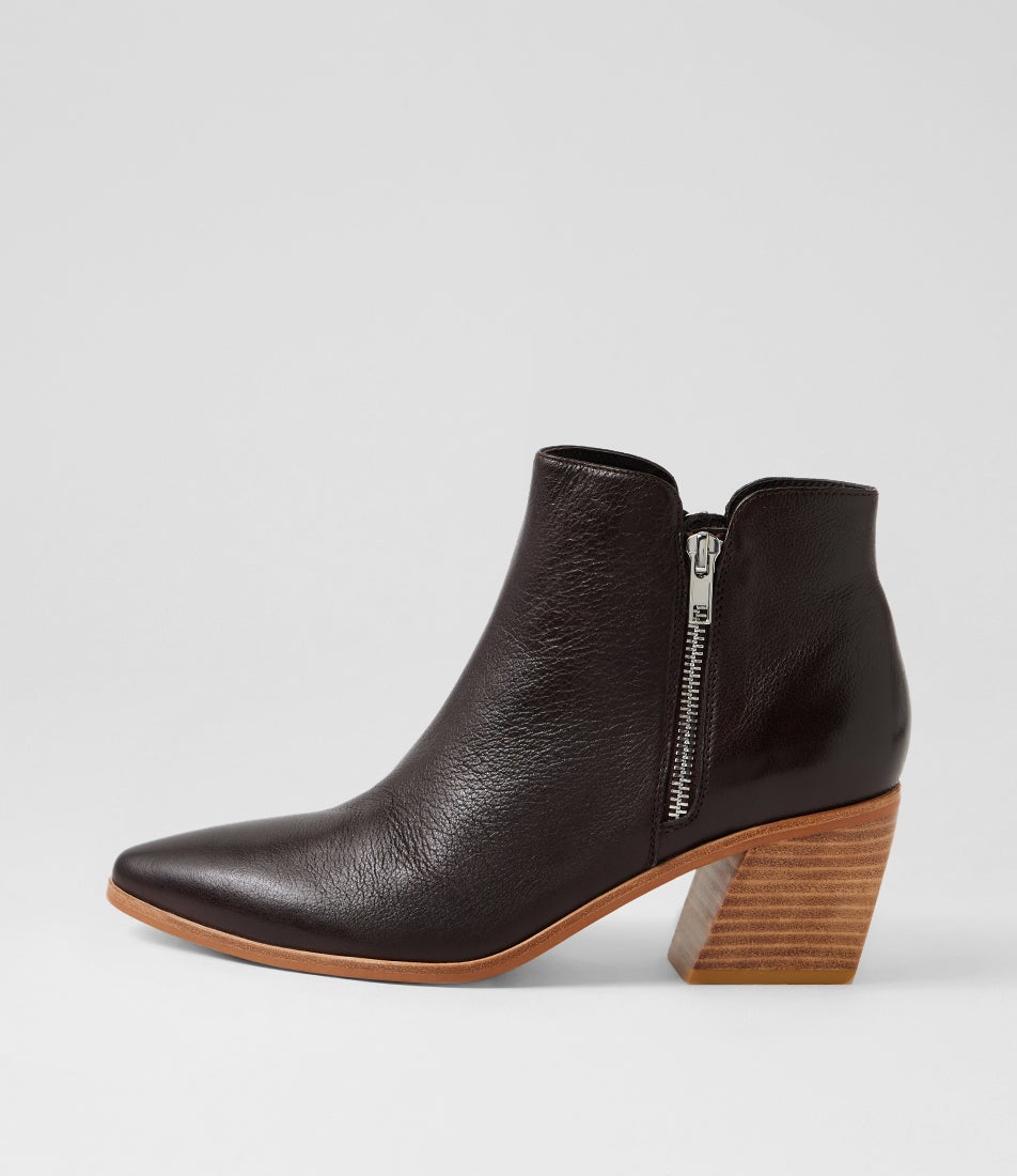 Jeeps Choc Leather Ankle Boots