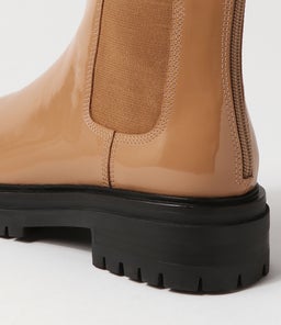 APEACE MO CAMEL PATENT LEATHER