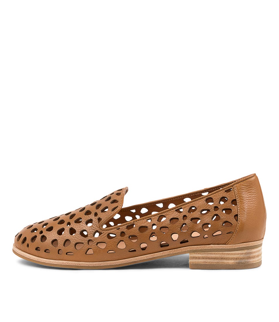 Buy Mollini Quuets Mo Dk Tan Flats online with free shipping