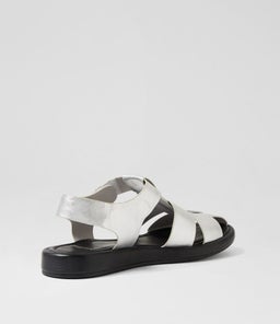 REMEMBA MO SILVER BLACK SOLE LEATHER